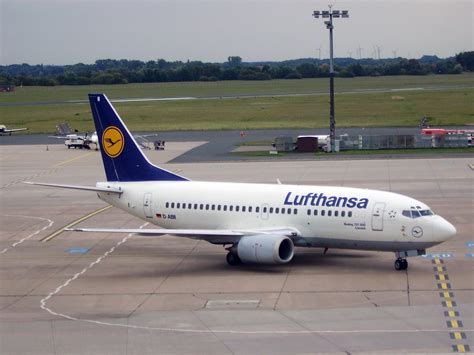 Filelufthansa Boeing 737 500 D Abii Wikimedia Commons
