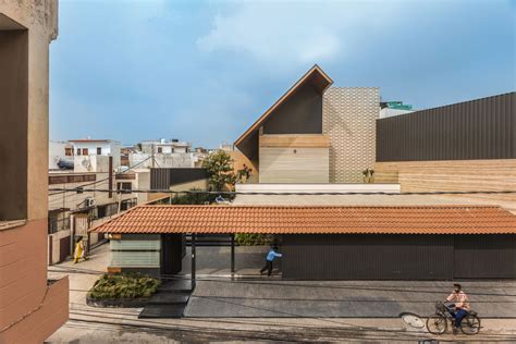Gallery Of An Indian Modern House 23dc Architects 14 Architecture