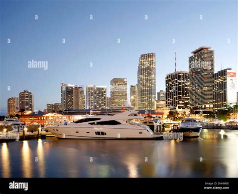Bayside Marketplace Marina Skyline Downtown Miami Miami Dade Stock