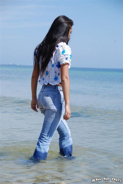 Mudding Girls Polynesian Girls Hot Beach Wet Look Girls Jeans