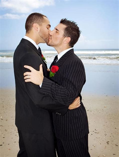 Épinglé sur mariage gay