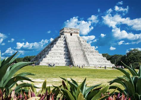 Best Mayan Pyramids And Ruins To See In The Yucatán Peninsula
