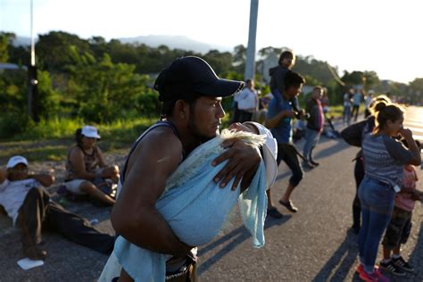 Third Migrant Caravan Enters Mexico Heads For Us Border Kfox