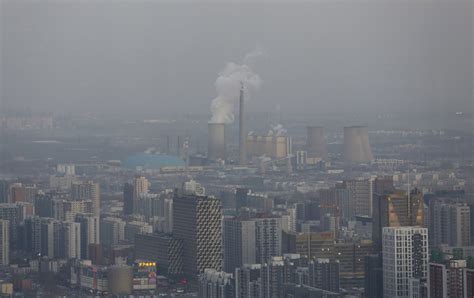 China Issues Second Smog Red Alert Over Beijing Air Pollution In A