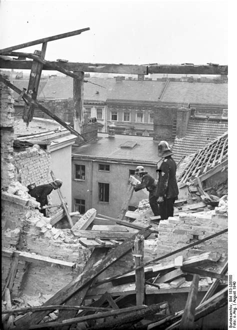 Clov 100% yolo tomorrow i'll add another 10% more lmao. World War Two Daily: August 25, 1940: RAF Bombs Berlin