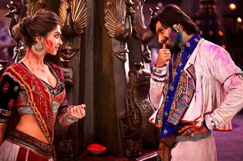 Ranveer Deepika On Sets Of Ramleela How Love Blossomed 1