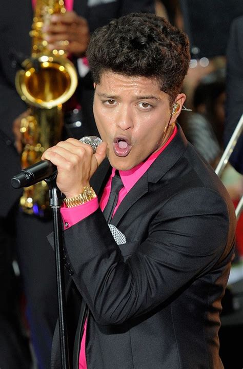 Great Photos Of The Talented And Handsome Bruno Mars Boomsbeat