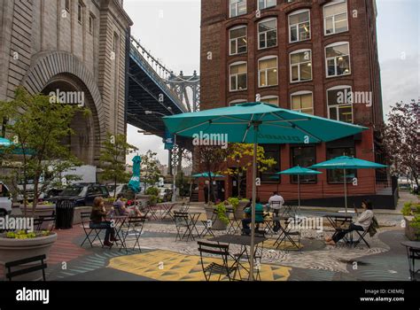 New York City Ny Usa Street Scenes Cafe Terrace On Peal St Dumbo