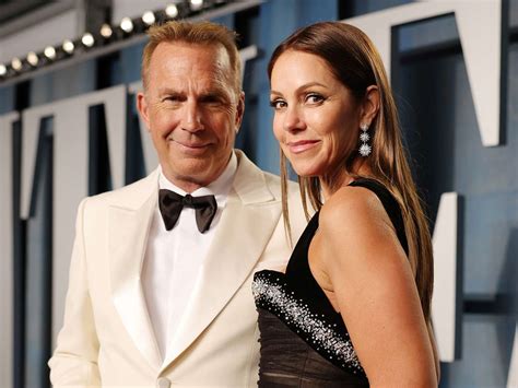 Kevin Costner S Estranged Wife Agrees To Leave Home