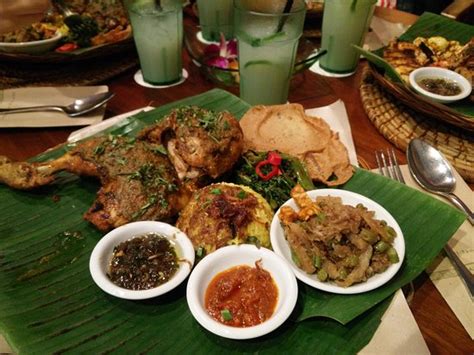 Cara membuat sambal matah ala bali, mudah dibuat dan bahannya sederhana. Bumbu Sambal Serai Bali : Balado Food Wikipedia - Lalu beri bumbu berupa, garam, penyedap ...