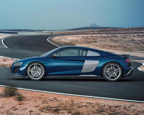 Audi Needs To Make A Decision About The Next R8 Carbuzz