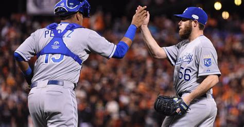 Kansas City Bullpen Holds Off Giants As Royals Win Game 3 Of World