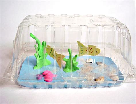 Easy ideas to make homemade water tables for preschoolers. Aquarium Craft Fun and Easy for Kids to Make » Preschool ...