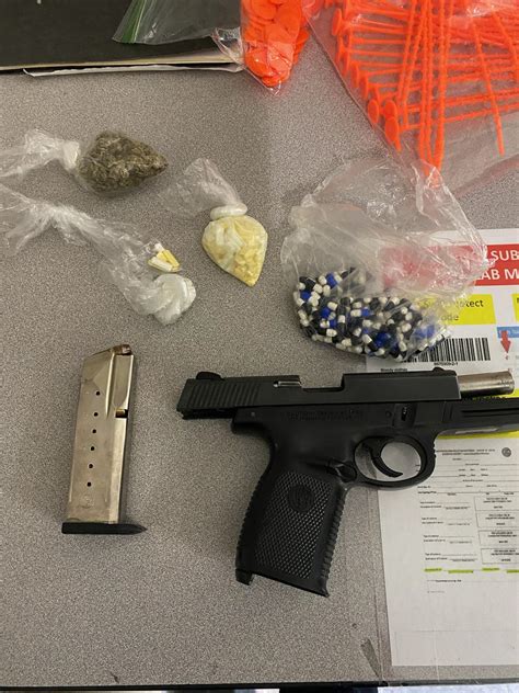 St Louis MO Police On Twitter This Weapon Suspected Narcotics Were Located Yesterday