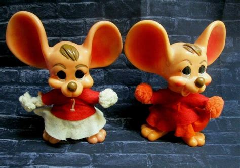 Pair Topo Gigio Mouse Cheerleader Doll Bank Vtg Roy Des Fla 1970 10