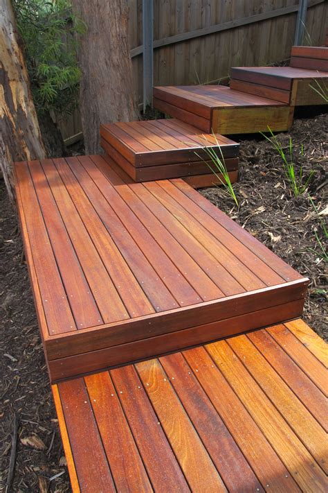 30 Wooden Platform With Steps Decoomo