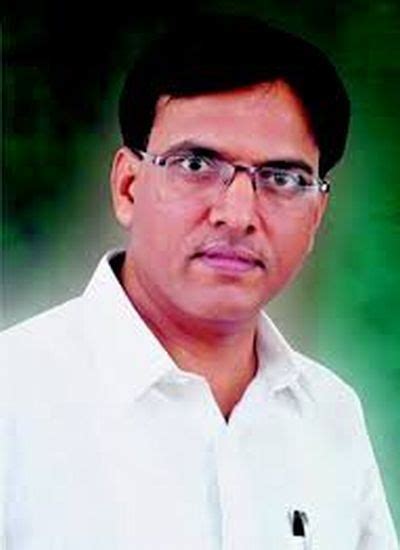 Mansukh laxman mandaviya is the minister of state for ports, shipping & waterways (independent charge) and chemicals & fertilisers in government of india. Meet the new faces in Modi's council of ministers - Rediff ...