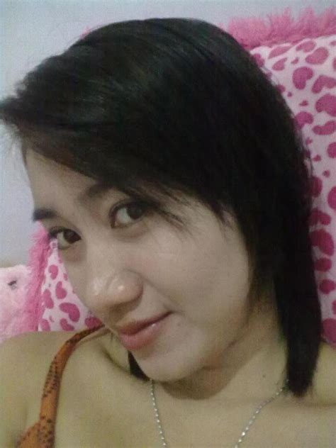 See actions taken by the people who manage and post content. Foto Tante Narsis di Facebook - Wow Tante