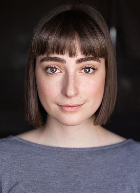 Classify English Actress Ellise Chappell