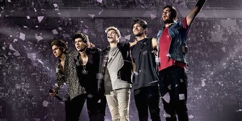 One Direction Perform Moments In Milan Exclusive First Look Video