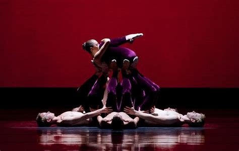 Image Result For Group Dance Lifts Dance Pictures Dance Photography Poses Dance Poses