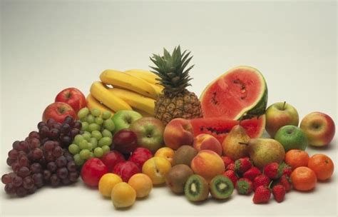 Karena buah termasuk memiliki densitas kalori meski demikian, tidak semua buah memiliki densitas kalori yang sama, sehingga ada beberapa buah yang lebih dianjurkan oleh dr juwalita untuk orang. 9 Buah Buahan untuk Diet Menurunkan Berat Badan - Khasiat ...