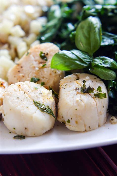 Steamed Scallops With Garlic And Herb Keeprecipes Your Universal