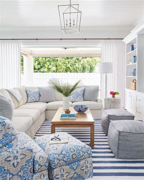 39 Coastal Living Rooms To Inspire You In 2021 Beach House Living