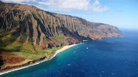 Visit Na Pali Coast On Kauai Vacation