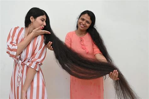 nilanshi patel meet indian woman nilanshi patel who sets record for her longest hair dgtl