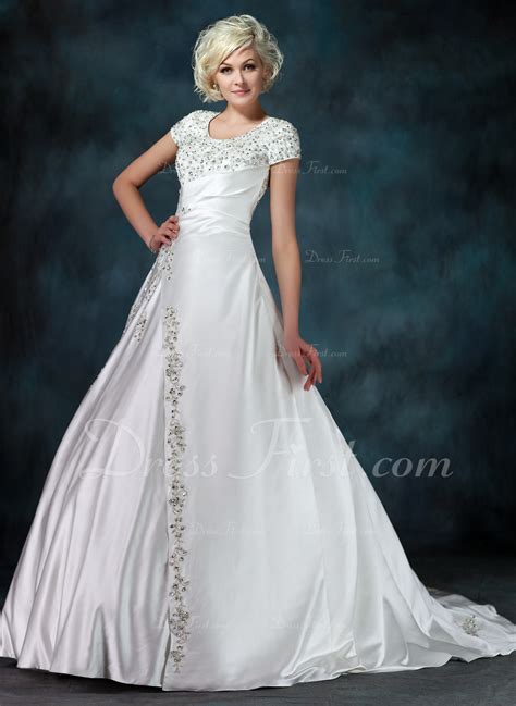 Ball Gown Scoop Neck Court Train Satin Wedding Dress With Ruffle