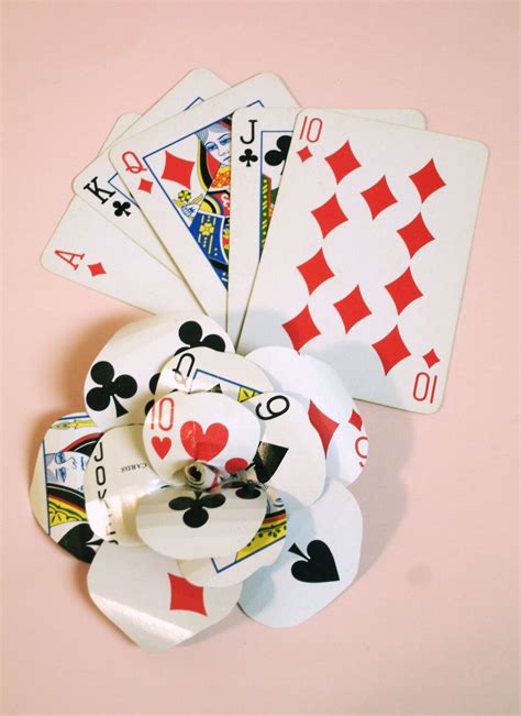 Pin By Maddie Story On Alice In Wonderland Playing Card Crafts Diy