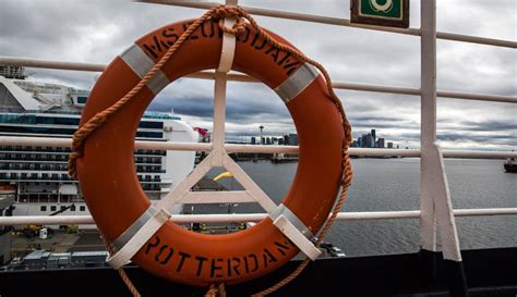 For Crew Of 2100 Passenger Cruise Ship Frenetic ‘turnaround Day In Seattle Starts And Ends