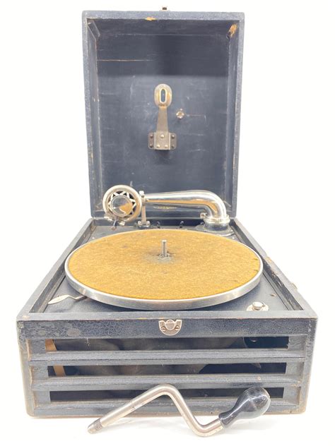 Sold Price Vintage Rca Victor Victrola Windup Phonograph Invalid