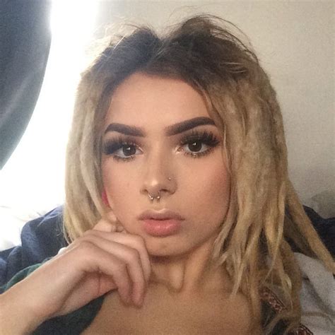 Woman Crush Makeup Art Baby Girl Dreadlocks Singer Hair Styles