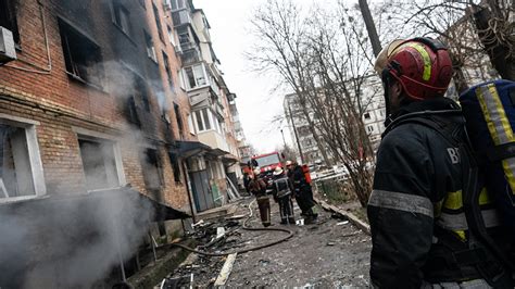 photos ukraine crisis russia intensifies assault as day six of the war leaves trail of