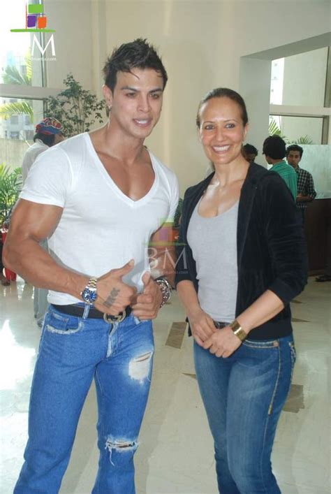 farhana jafri skandal cinta ayesha shroff and sahil khan