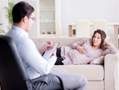 Pregnant Woman Visiting Psychologist Doctor Stock Image Image Of Neonatal Consulting 158111081