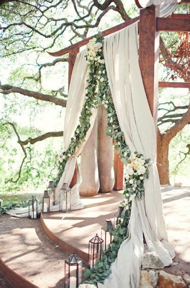 Rustic Wedding Altar White And Green Wedding Deer Pearl Flowers