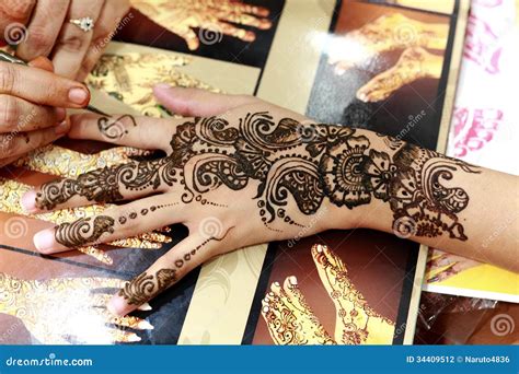 Henna Body Painting Mehndi GOA India Editorial Image CartoonDealer Com