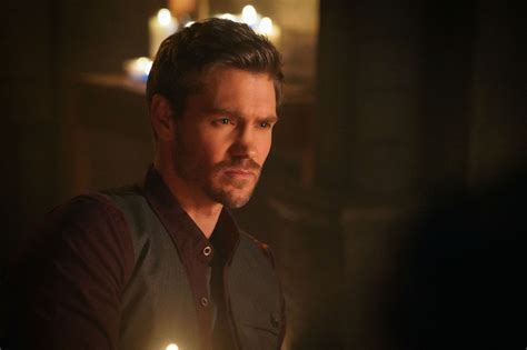 Riverdale Chad Michael Murray Is Having A Ball Playing A Cult Leader