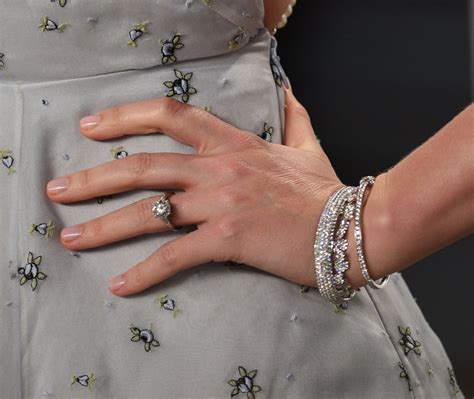Miranda Kerrs Engagement Ring Celebrity Engagement Ring Inspiration