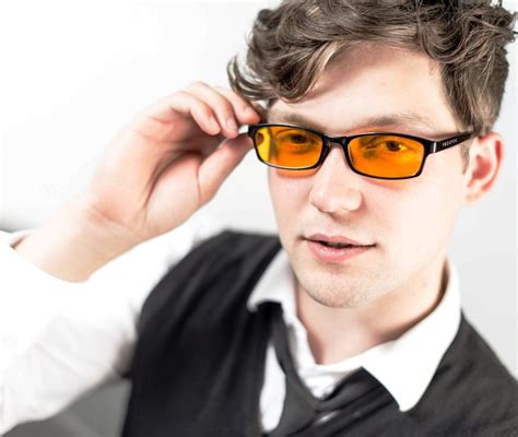 The Pros And Cons Of Transparent Glasses Vs Yellow Tinted Glasses