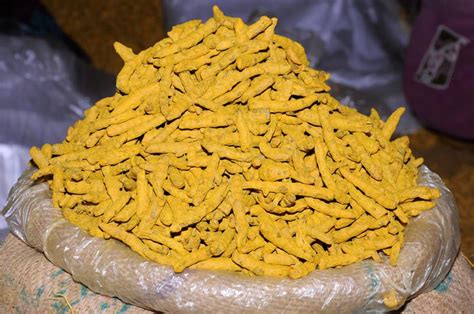 Natural Polished Turmeric Fingers For Cooking Spices Food Medicine