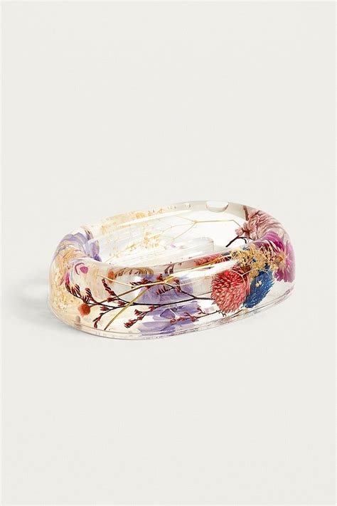 Discover seasonal offers, flash sales or apply a papier promo code from express discounts today. Pressed Flower Soap Dish | Urban Outfitters UK