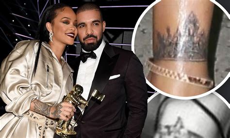 Has Rihanna Tattoos 2022