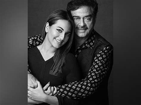 Heres How Sonakshi Wished Papa Shatrughan On His Birthday