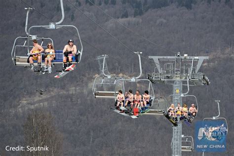 Coolest Skiing 1000 Russians Set Bikini Skiing Wrcord Going Down