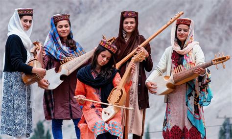 Why Kashmir Is Heaven On Earth Insights Of Kashmiri Culture And