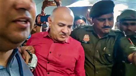 delhi liquor ‘scam ed to grill sisodia arrests businessman arun pillai latest news india